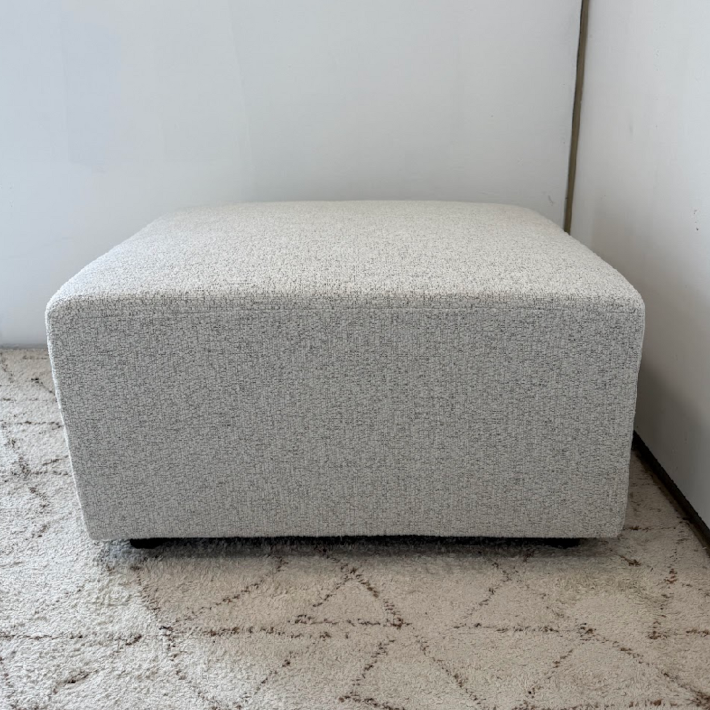 Sora ottoman - famous oat